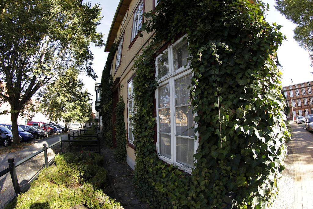 Ferienwohnung An Der Schelfkirche Schwerin  Buitenkant foto